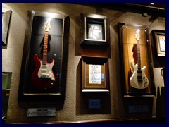 Hard Rock Café, Printworks 05 - Nirvana, Pearl Jam